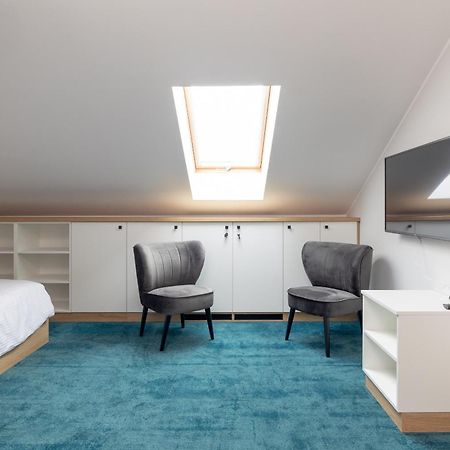 Aparthotel Esencja Warszawy Nowy Swiat Warszawa Exteriör bild