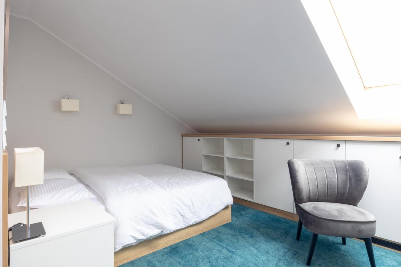 Aparthotel Esencja Warszawy Nowy Swiat Warszawa Exteriör bild