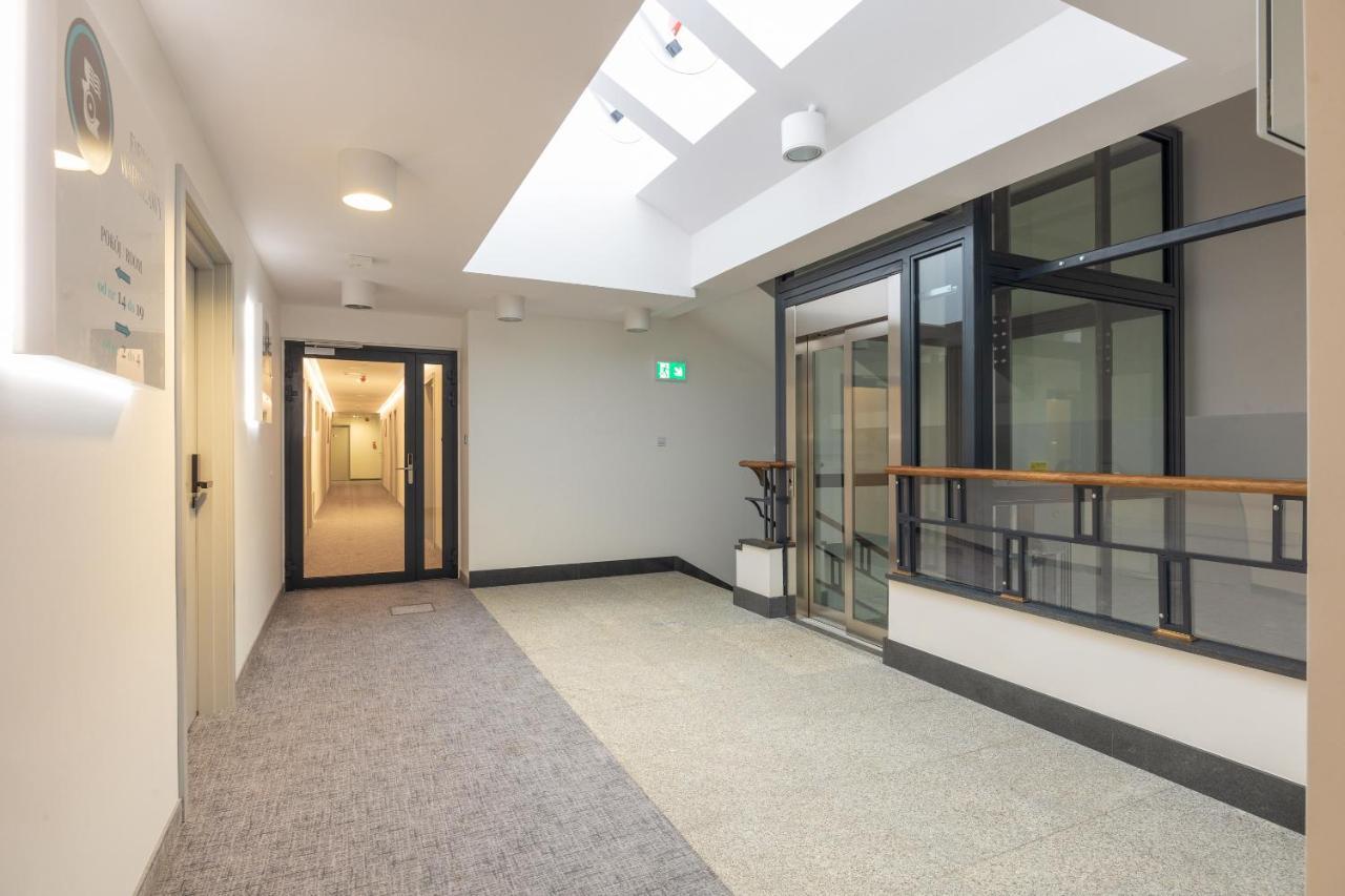 Aparthotel Esencja Warszawy Nowy Swiat Warszawa Exteriör bild
